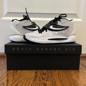 Mens Nike Kevin Durant XIV. KD 14 Basketball Shoes. White/Black. Size 9.5